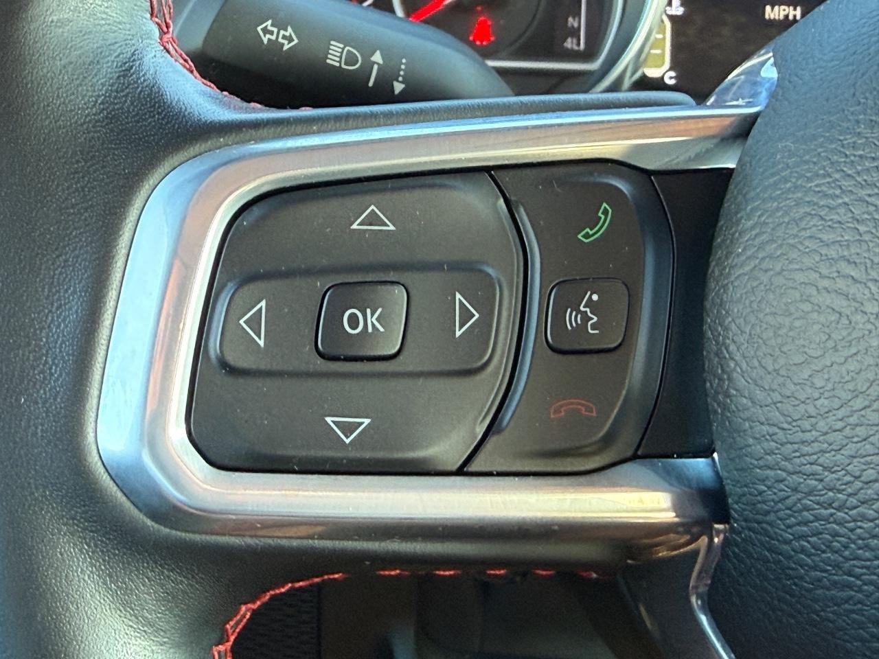 Used 2021 Jeep Gladiator Rubicon AWD/4WD image 14