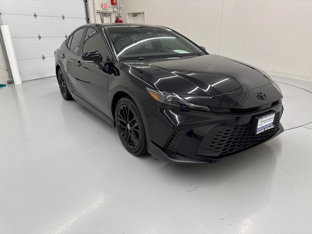 Used 2025 Toyota Camry SE w/ Convenience Package AWD/4WD image 7