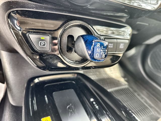 Used 2022 Toyota Prius XLE w/ Premium Convenience Package image 28