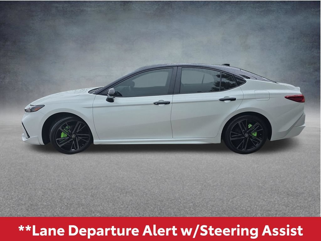 Used 2025 Toyota Camry XSE FWD image 10