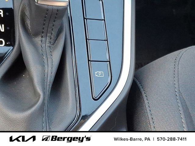 Certified 2025 Kia Niro LX image 25