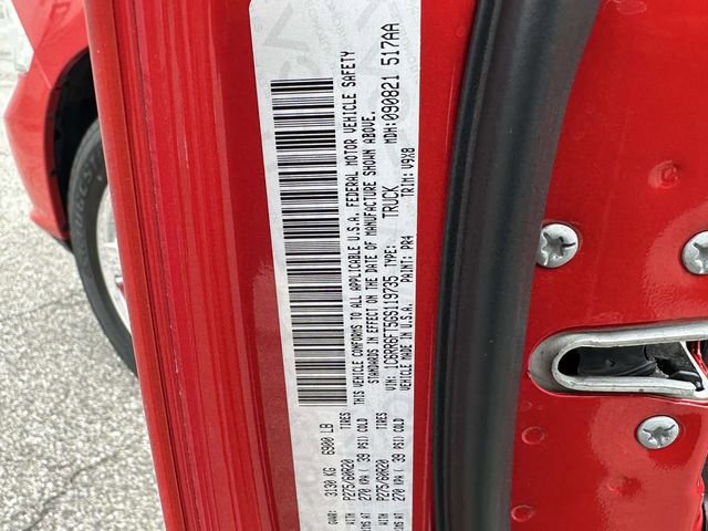 Used 2016 RAM 1500 Express RWD image 32