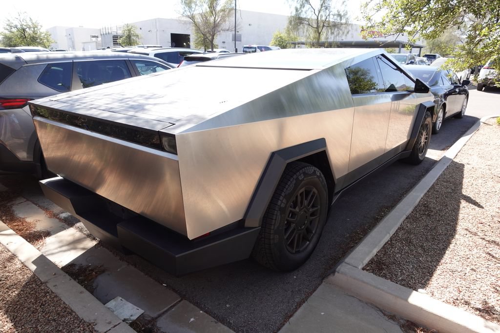 Used 2025 Tesla Cybertruck Cyberbeast AWD/4WD image 10