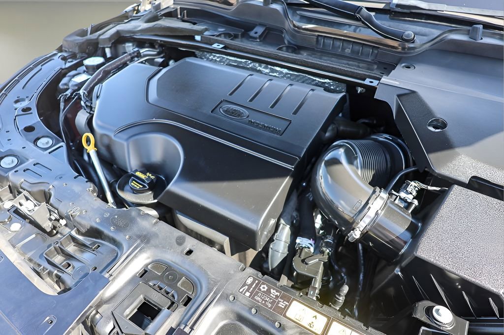 Used 2020 Land Rover Range Rover Evoque S image 24