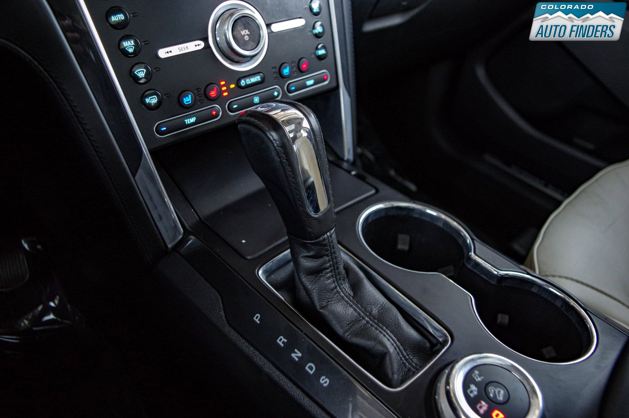 Used 2019 Ford Explorer Platinum image 19