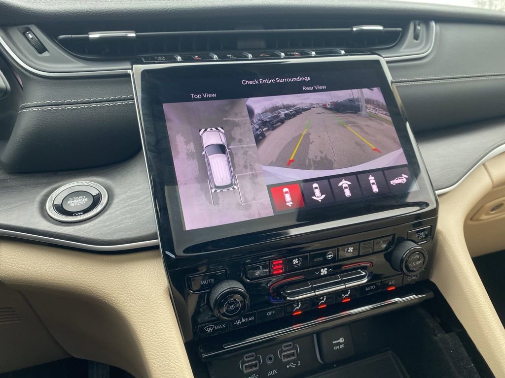 Used 2022 Jeep Grand Cherokee L Limited w/ Luxury Tech Group II image 21