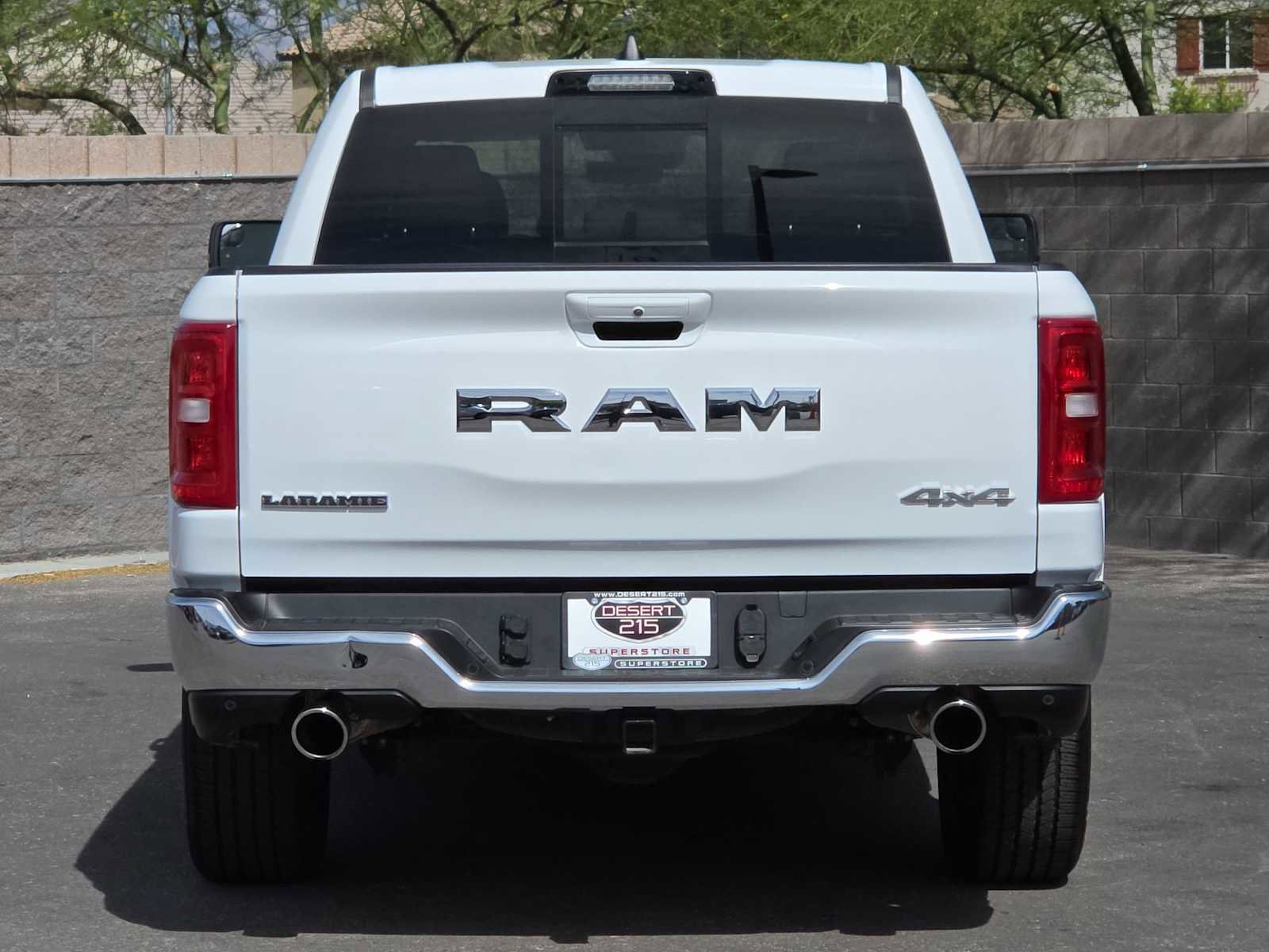 Used 2025 RAM 1500 Laramie w/ Advanced Safety Group II AWD/4WD image 8