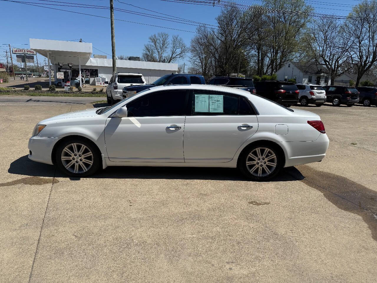 Used 2008 Toyota Avalon Limited FWD image 2