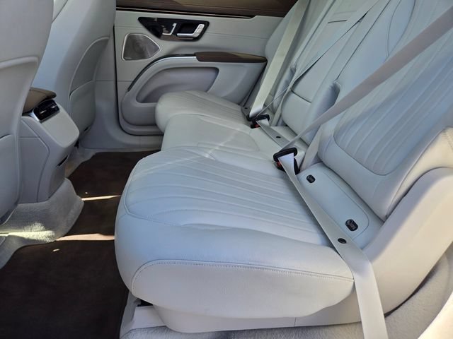Used 2023 Mercedes-Benz EQS 580 4MATIC SUV image 11