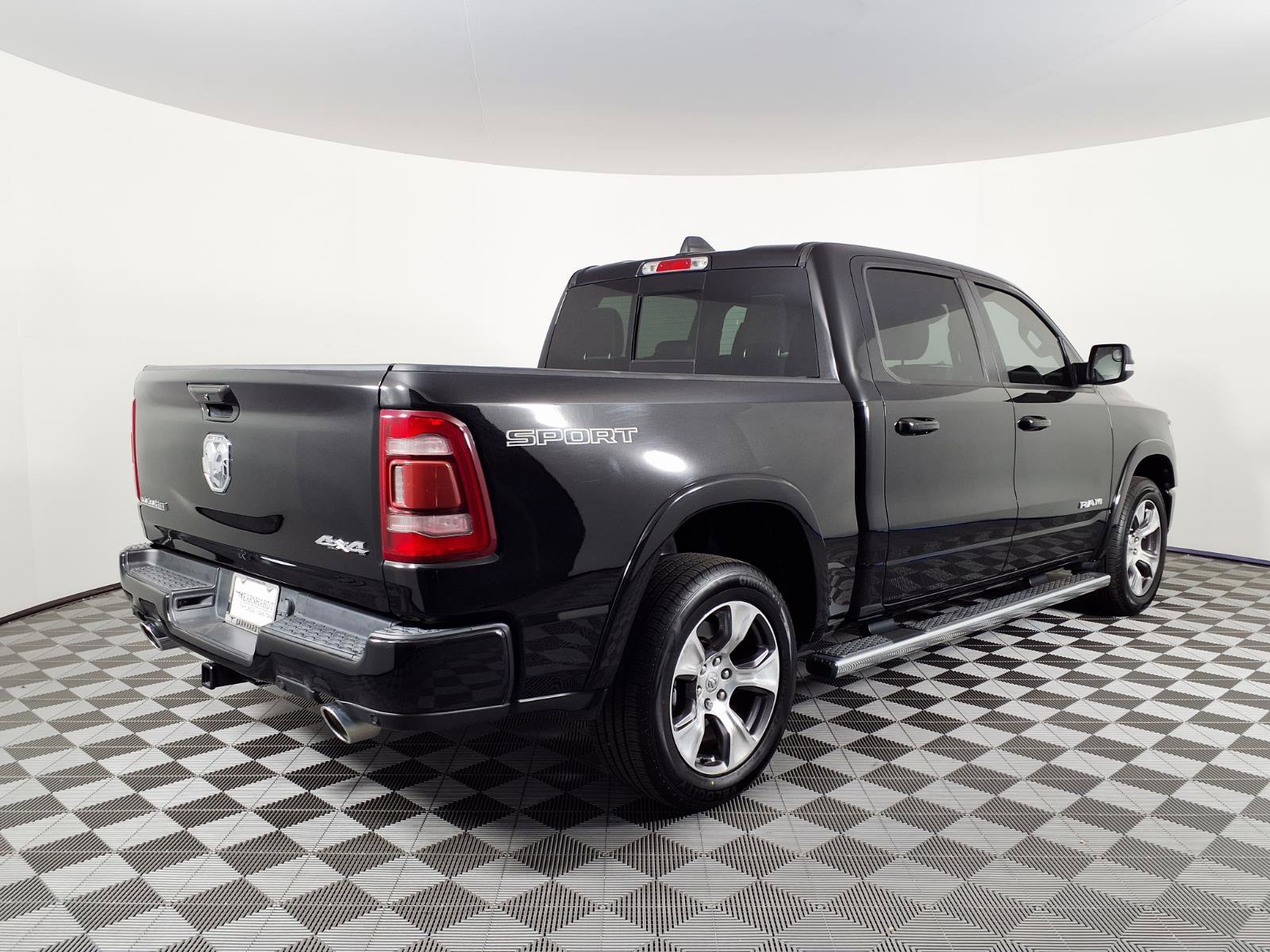Used 2021 RAM 1500 Laramie w/ Sport Appearance Package AWD/4WD image 4