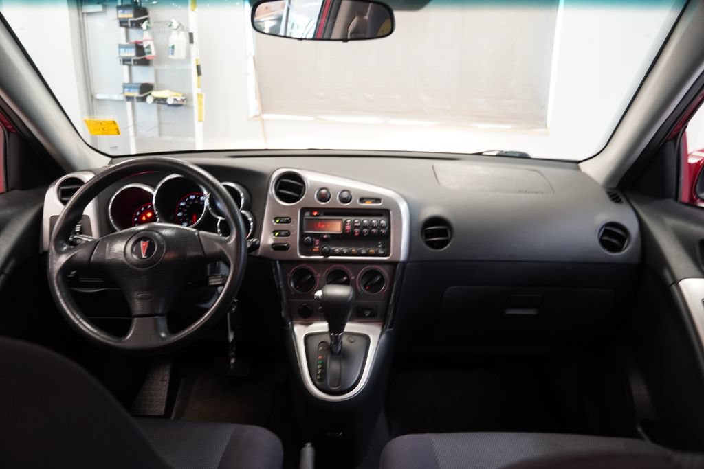 Used 2005 Pontiac Vibe w/ Power Group Value Package FWD image 17