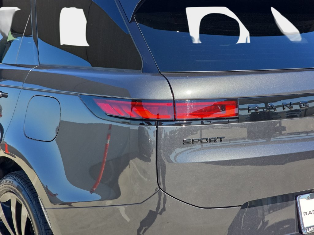 New 2026 Land Rover Range Rover Sport Dynamic SE AWD/4WD image 36