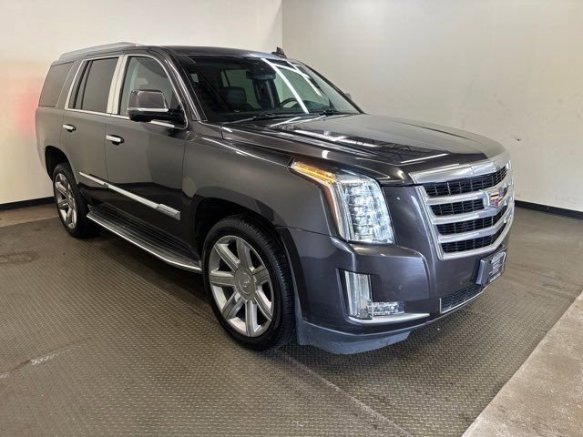 Used 2016 Cadillac Escalade Luxury image 1
