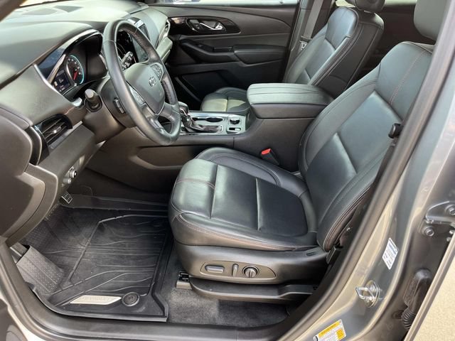Used 2023 Chevrolet Traverse RS w/ LPO, Floor Liner Package FWD image 29
