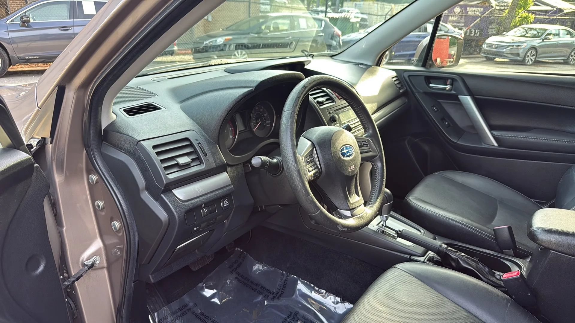 Used 2015 Subaru Forester 2.5i Limited AWD/4WD image 9