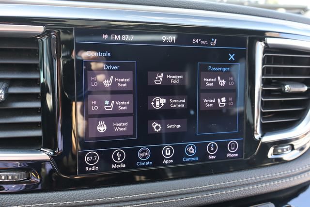 Used 2019 Chrysler Pacifica Limited FWD image 45