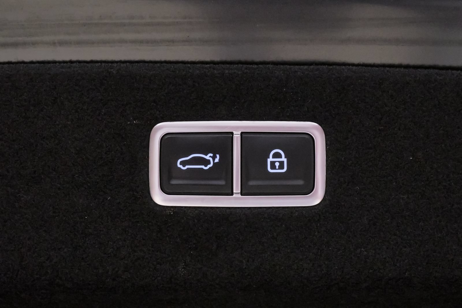 Certified 2023 Genesis G90 3.5T AWD/4WD image 32