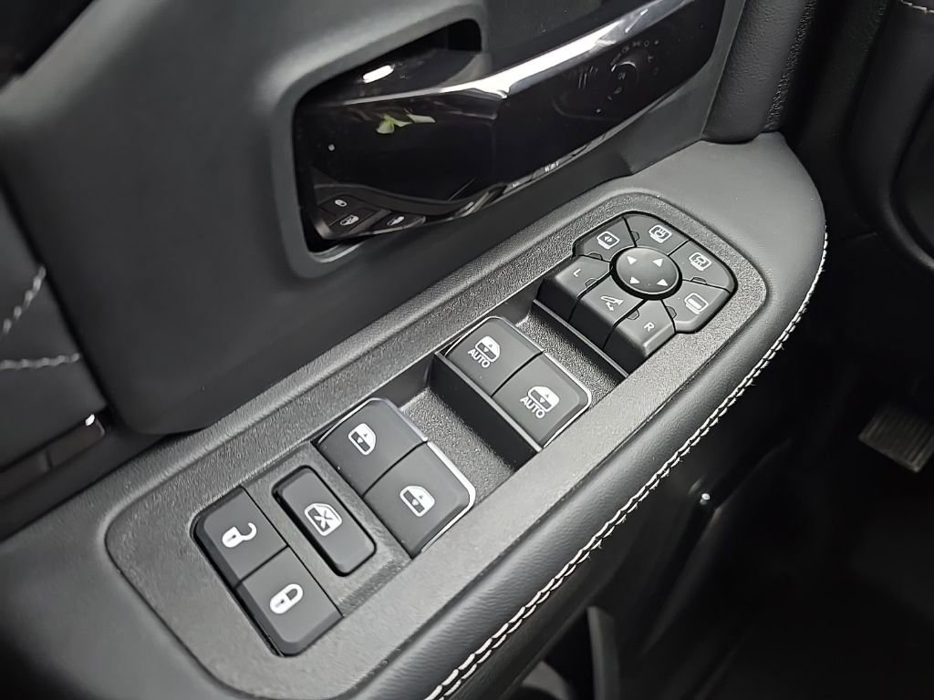 New 2026 RAM 3500 Limited image 13