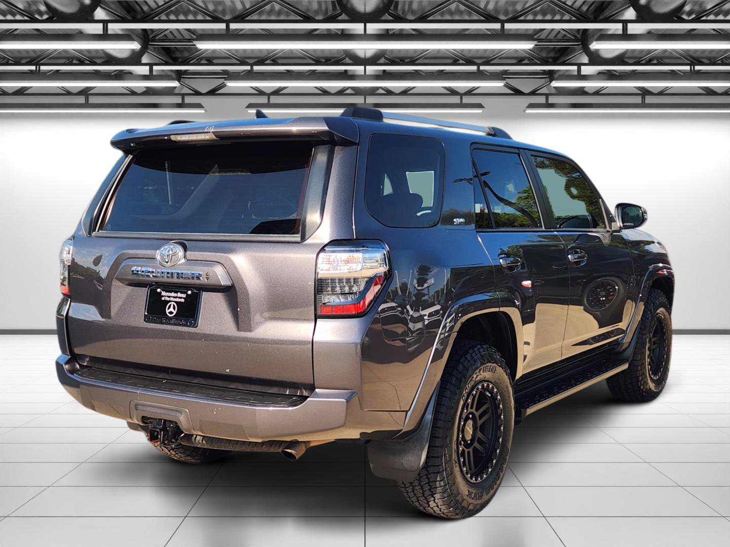 Used 2020 Toyota 4Runner SR5 Premium AWD/4WD image 9