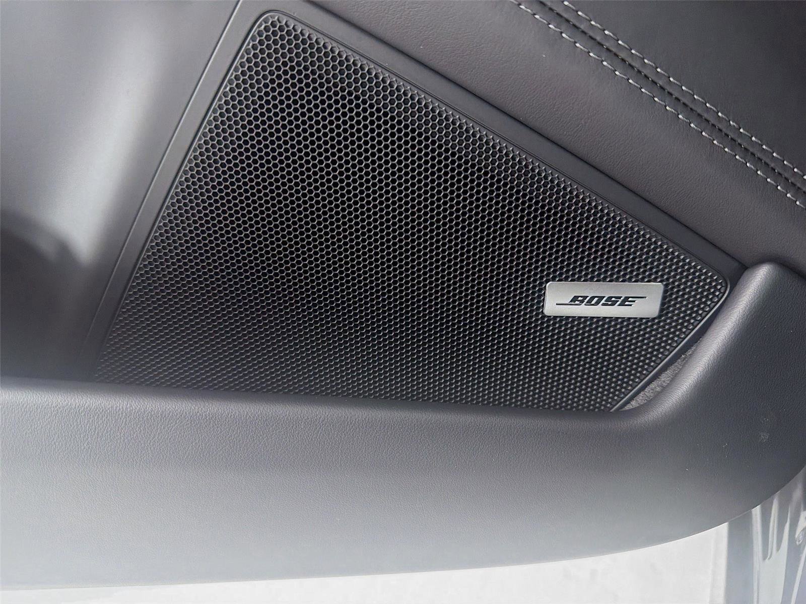 Certified 2025 Porsche 911 Carrera image 9