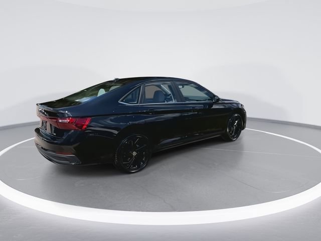 New 2025 Volkswagen Jetta SE image 8