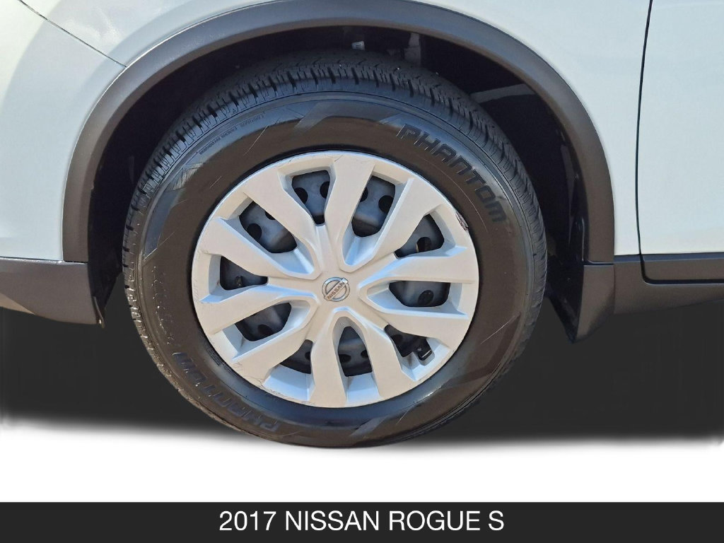 Used 2017 Nissan Rogue S FWD image 11