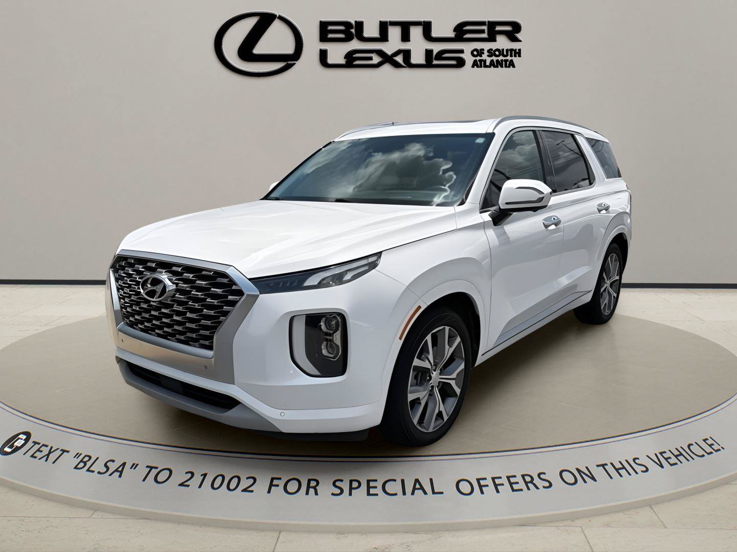 Used 2021 Hyundai Palisade Limited FWD image 2