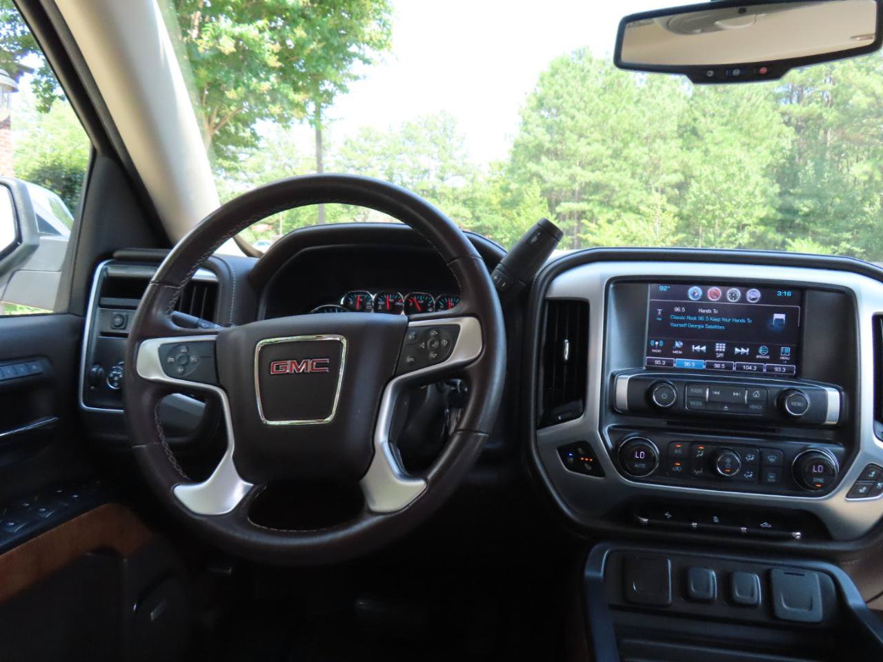 Used 2017 GMC Sierra 1500 SLT w/ SLT Premium Package RWD image 24