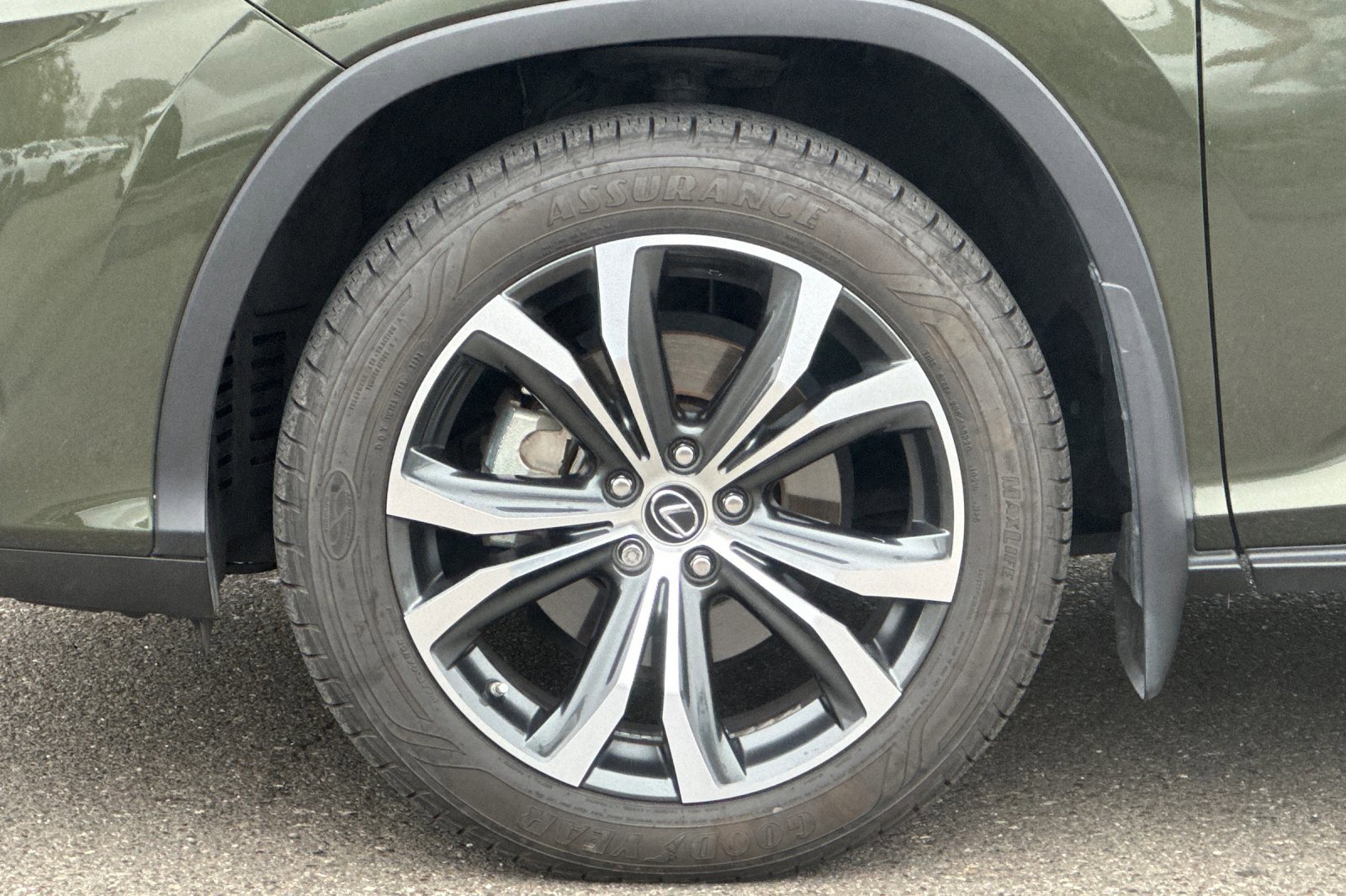 Used 2021 Lexus RX 450h AWD w/ Premium Package image 26