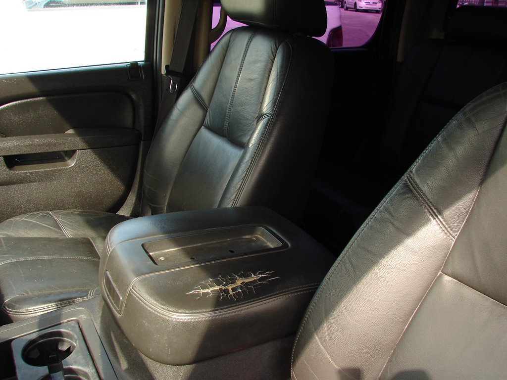 Used 2011 Chevrolet Silverado 1500 LTZ w/ LTZ Plus Package AWD/4WD image 10