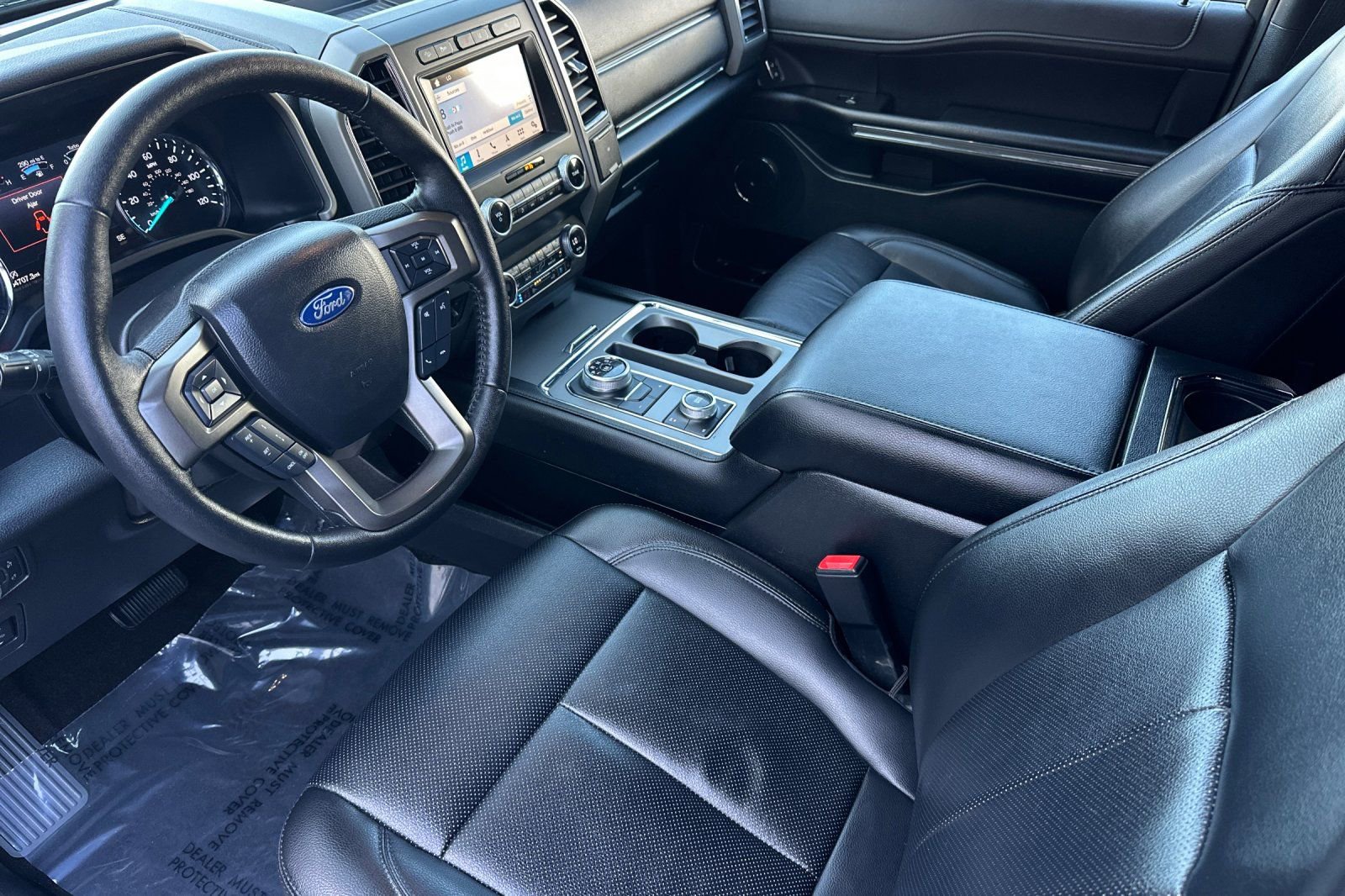 Used 2019 Ford Expedition Max XLT w/ Equipment Group 202A AWD/4WD image 9