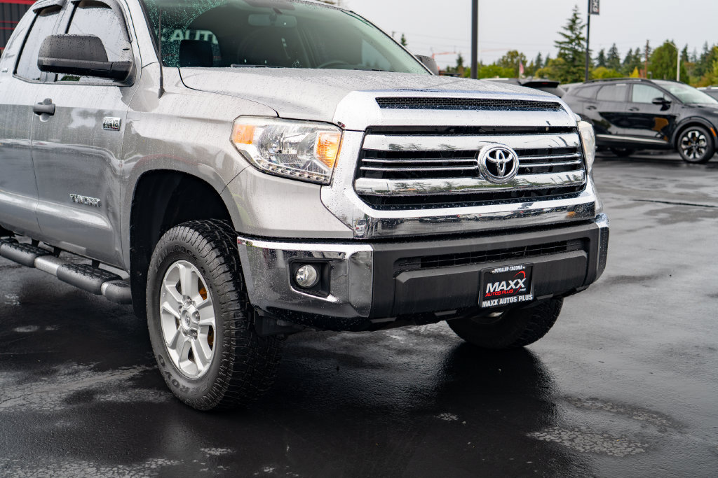 Used 2016 Toyota Tundra SR5 w/ SR5 Upgrade Package AWD/4WD image 6