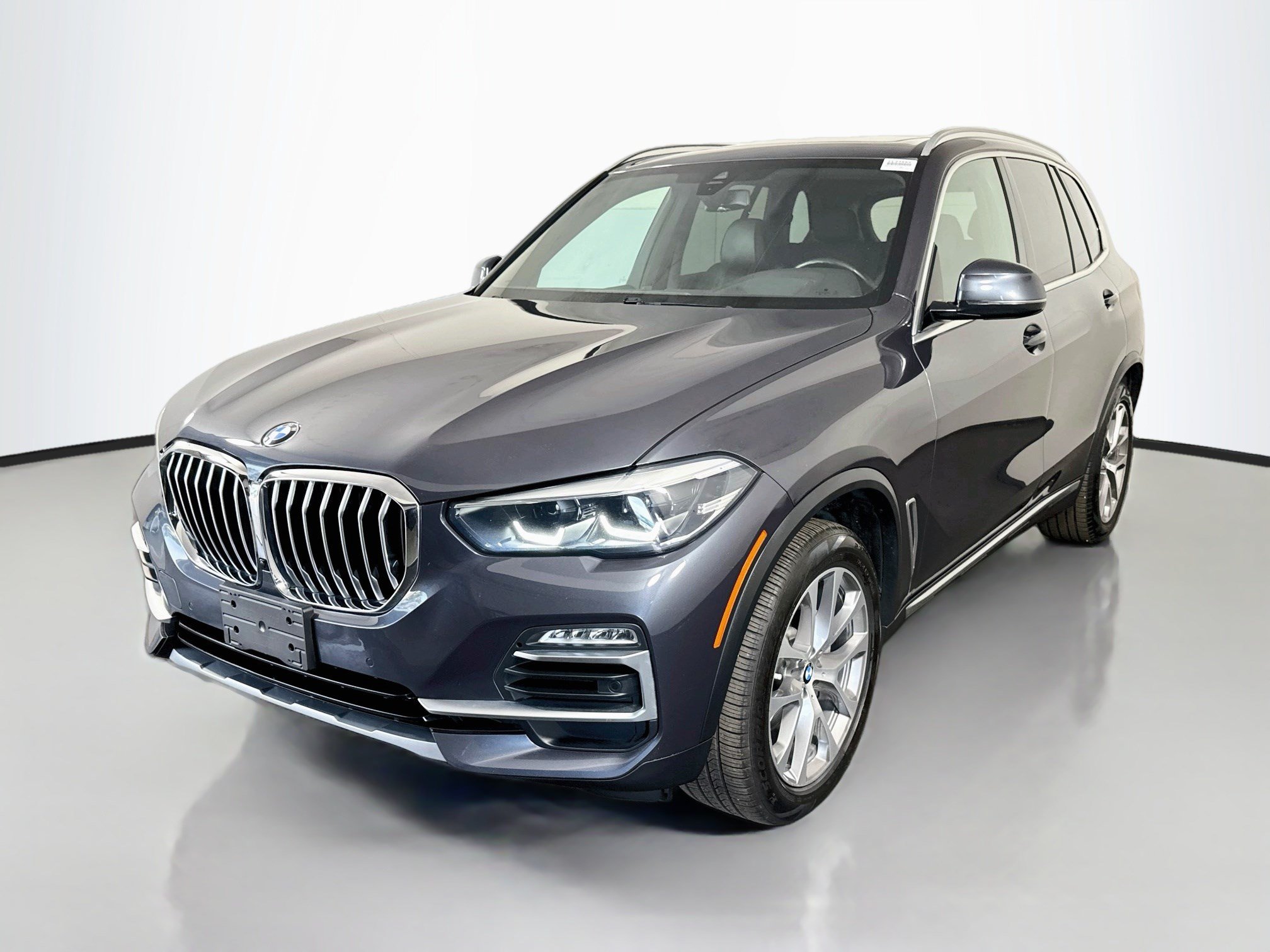 Used 2019 BMW X5 xDrive40i w/ Premium Package 2 AWD/4WD image 4