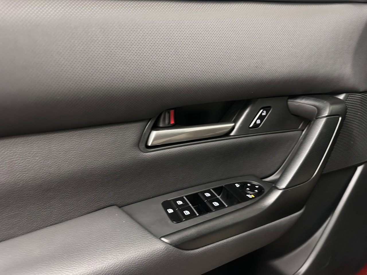 Certified 2025 MAZDA CX-50 AWD 2.5 S w/ Weather Package image 35