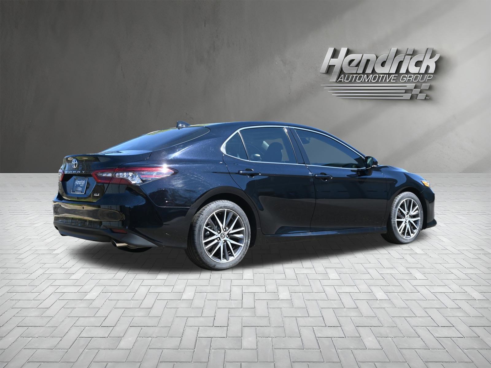 Used 2024 Toyota Camry XLE image 9