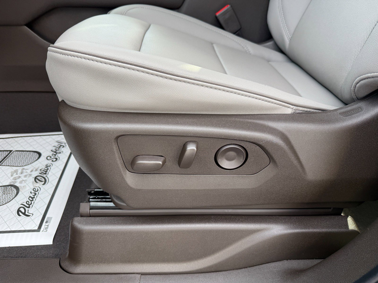 New 2026 GMC Yukon Elevation image 26