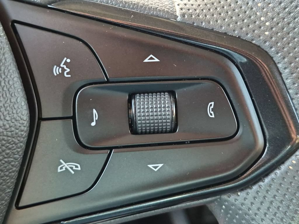 Used 2026 Chevrolet TrailBlazer LS AWD/4WD image 19