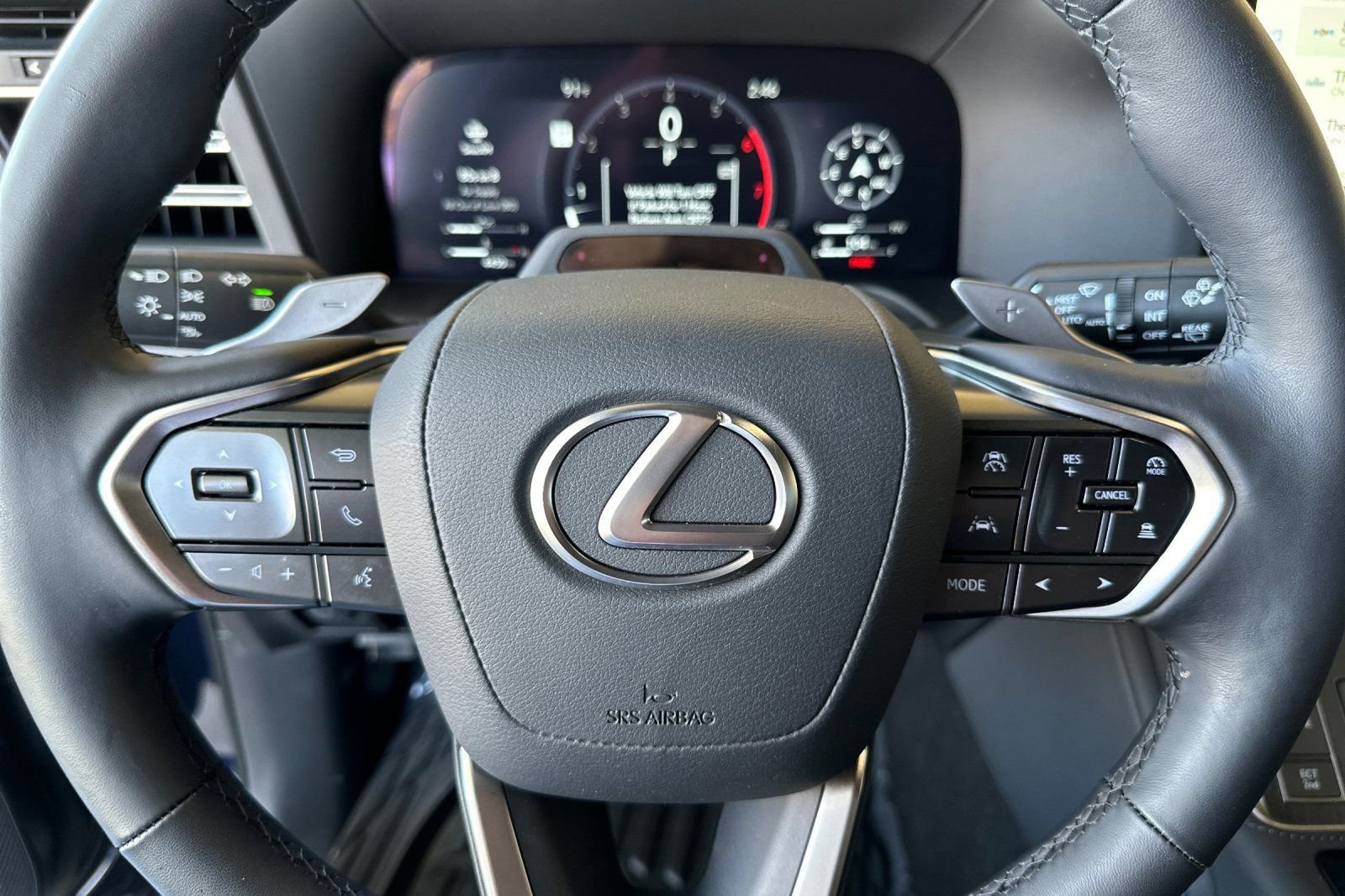 Used 2026 Lexus GX 550 w/ Accessory Package (31) AWD/4WD image 23