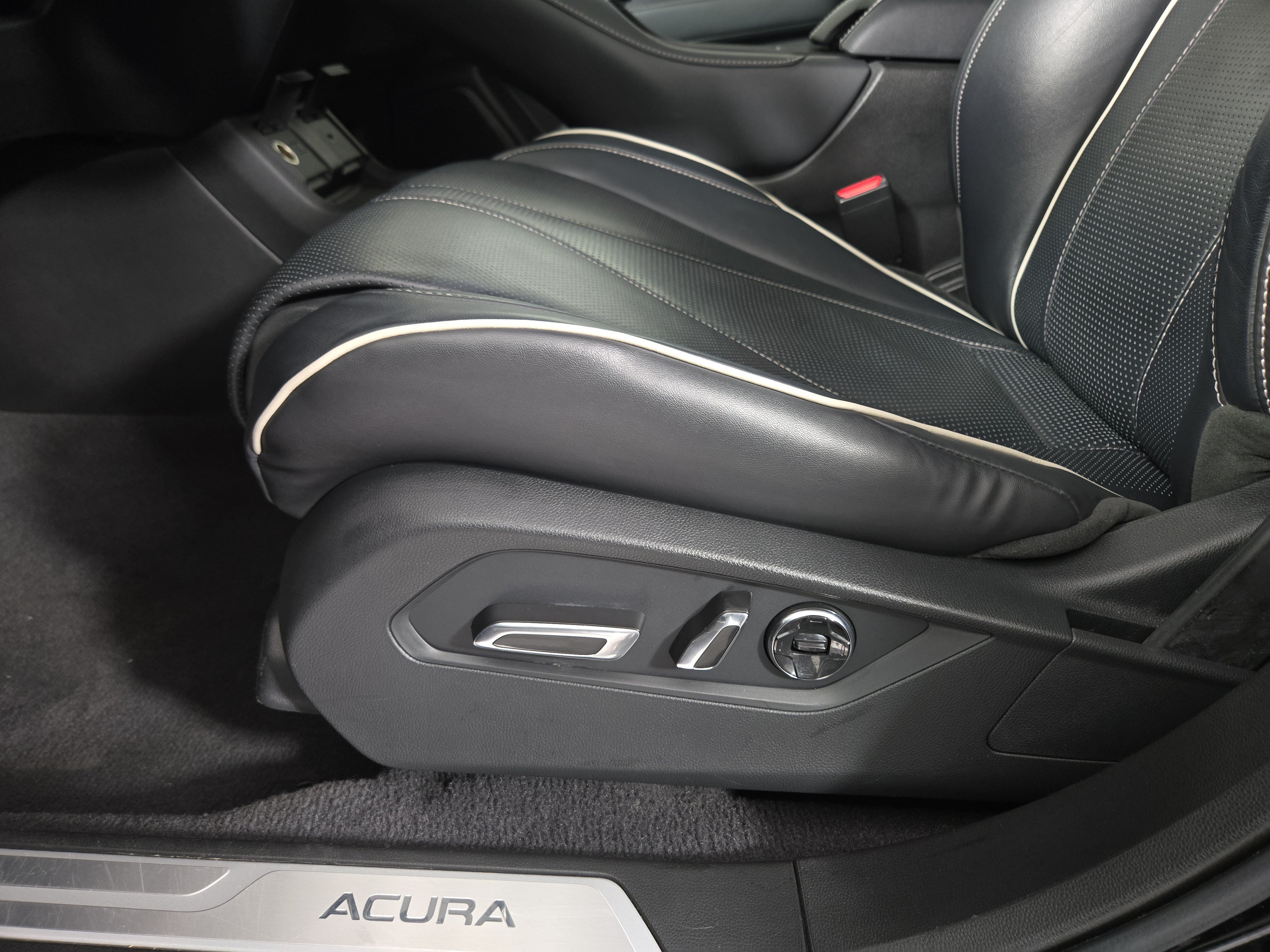 Used 2020 Acura RDX w/ Advance Package AWD/4WD image 32