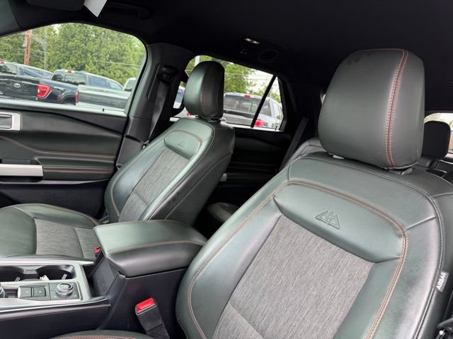 Used 2022 Ford Explorer Timberline AWD/4WD image 3