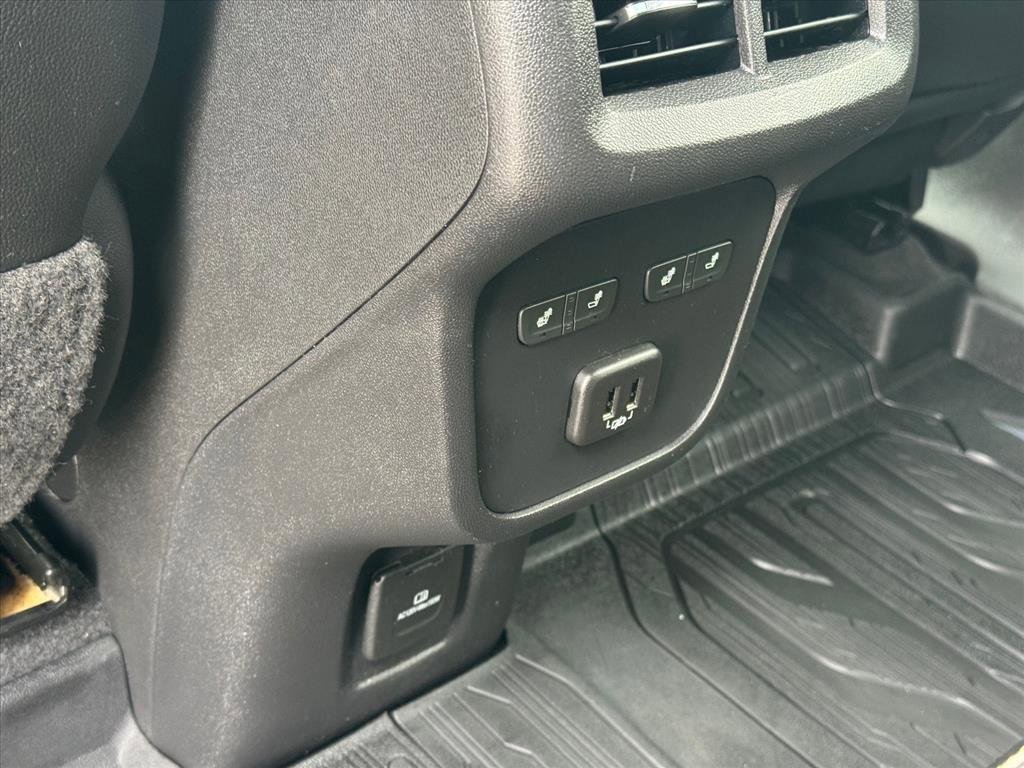 Used 2019 GMC Terrain Denali w/ Advanced Safety Package image 12