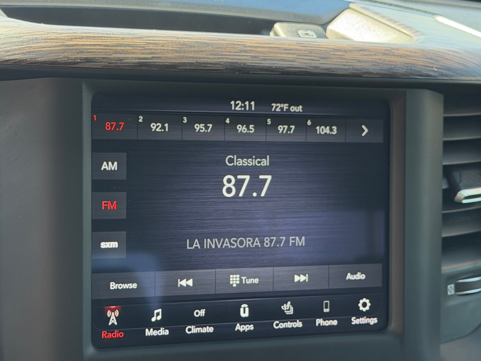 Used 2020 RAM 1500 Laramie AWD/4WD image 26