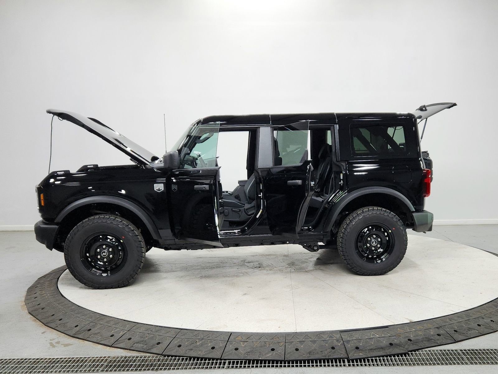 New 2026 Ford Bronco Big Bend image 12