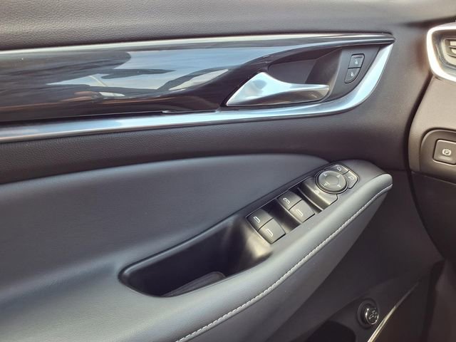 Used 2023 Buick Enclave Essence FWD image 20