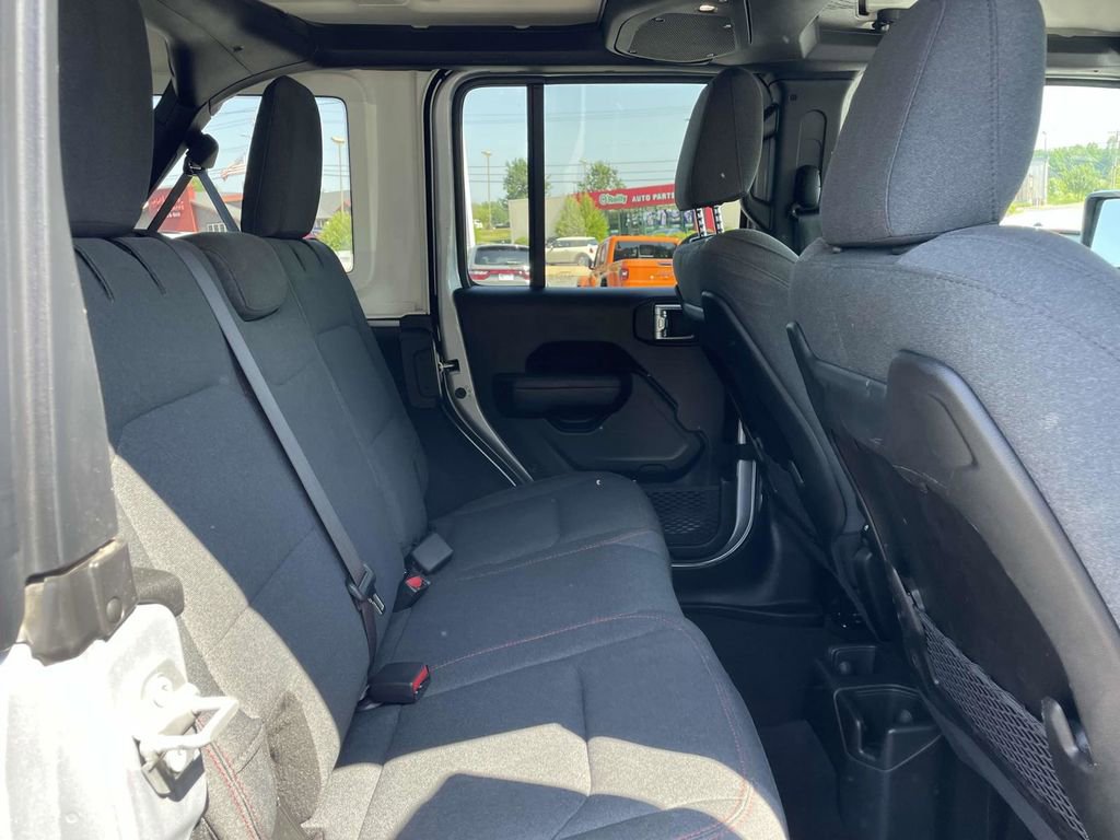 Certified 2024 Jeep Wrangler Unlimited Rubicon image 17