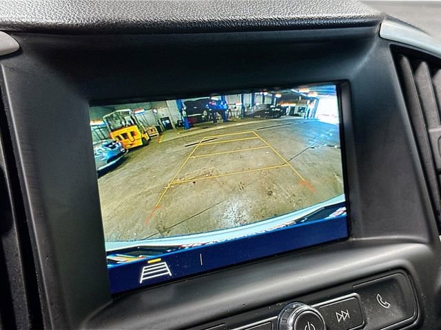 Used 2018 GMC Terrain SLE w/ Driver Convenience Package FWD image 16