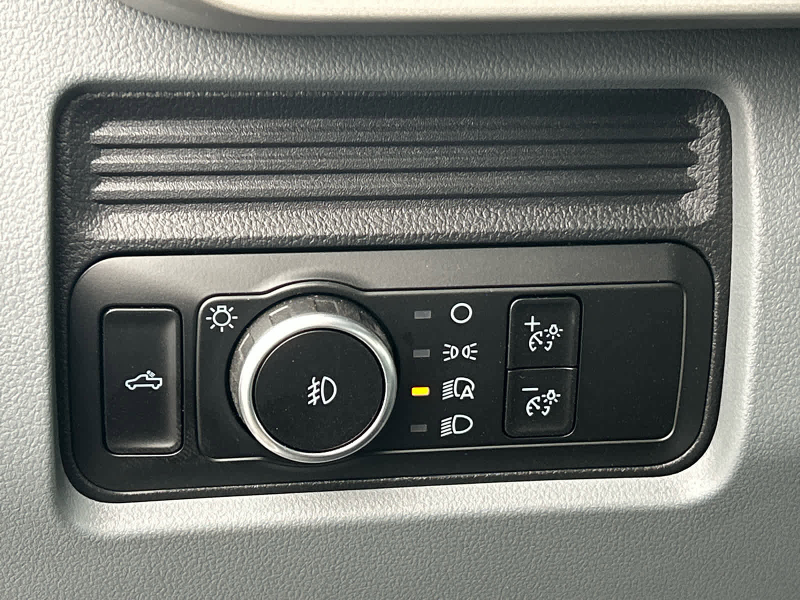 New 2026 Ford F250 XL w/ XL Chrome Package image 17