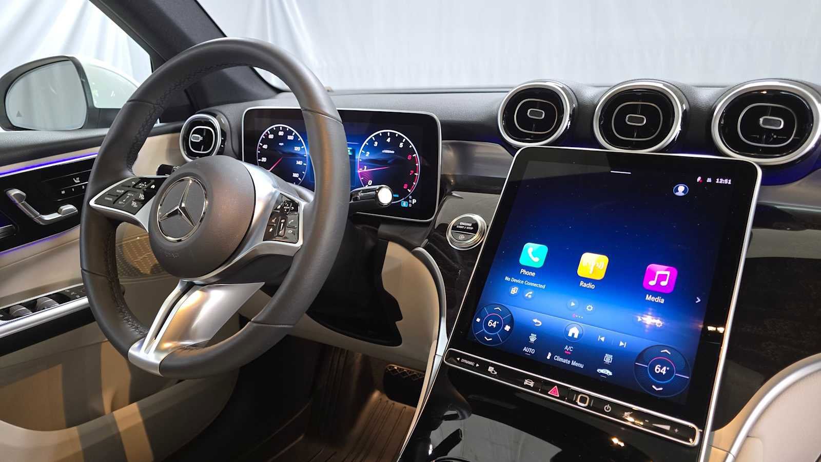 Used 2026 Mercedes-Benz GLC 300 4MATIC image 11