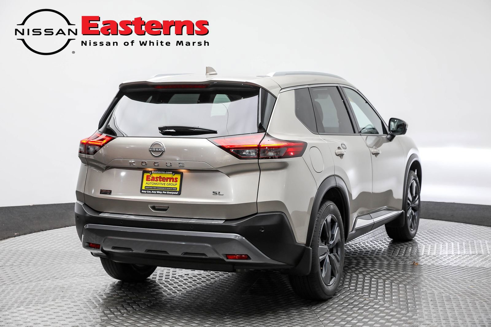 Used 2022 Nissan Rogue SL image 5