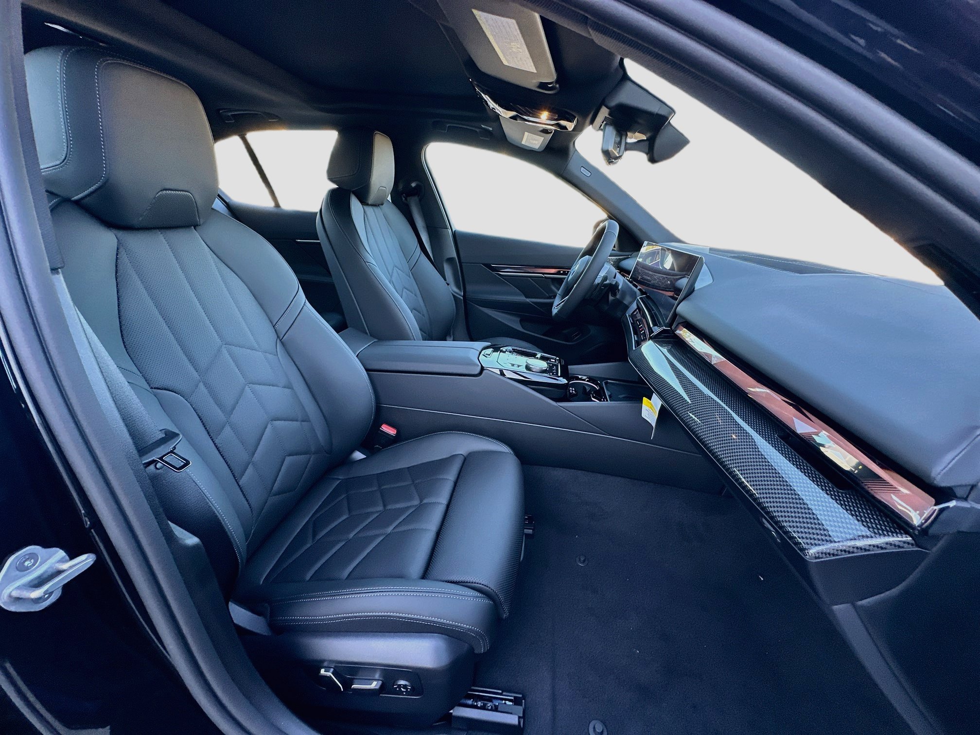New 2027 BMW 540i xDrive w/ M Sport Package AWD/4WD image 22